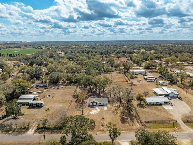 $325,000 | 9331 Edison Road, Lithia, FL 33547