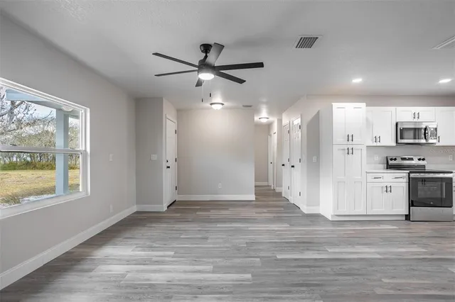 $325,000 | 9331 Edison Road, Lithia, FL 33547