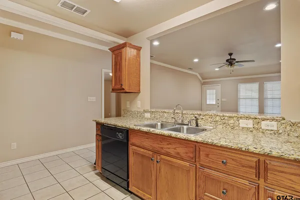 $1,595 | 6916 Cr 1215 Flint Tx 75762, Flint, TX 75762