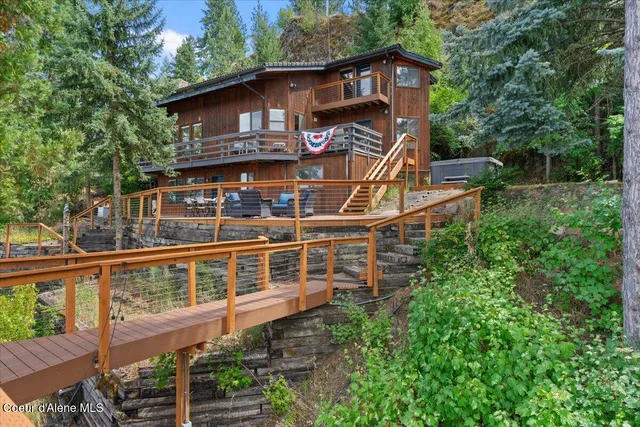 $2,650,000 | 400 South Ohana Beach Drive, Coeur D'Alene, ID 83814