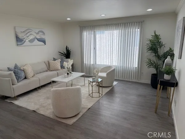 $579,000 | 408 Burchett Street, Unit 5, Glendale, CA 91203