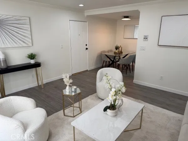 $549,999 | 408 Burchett Street, Unit 5, Glendale, CA 91203