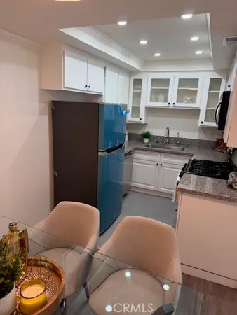 $549,999 | 408 Burchett Street, Unit 5, Glendale, CA 91203