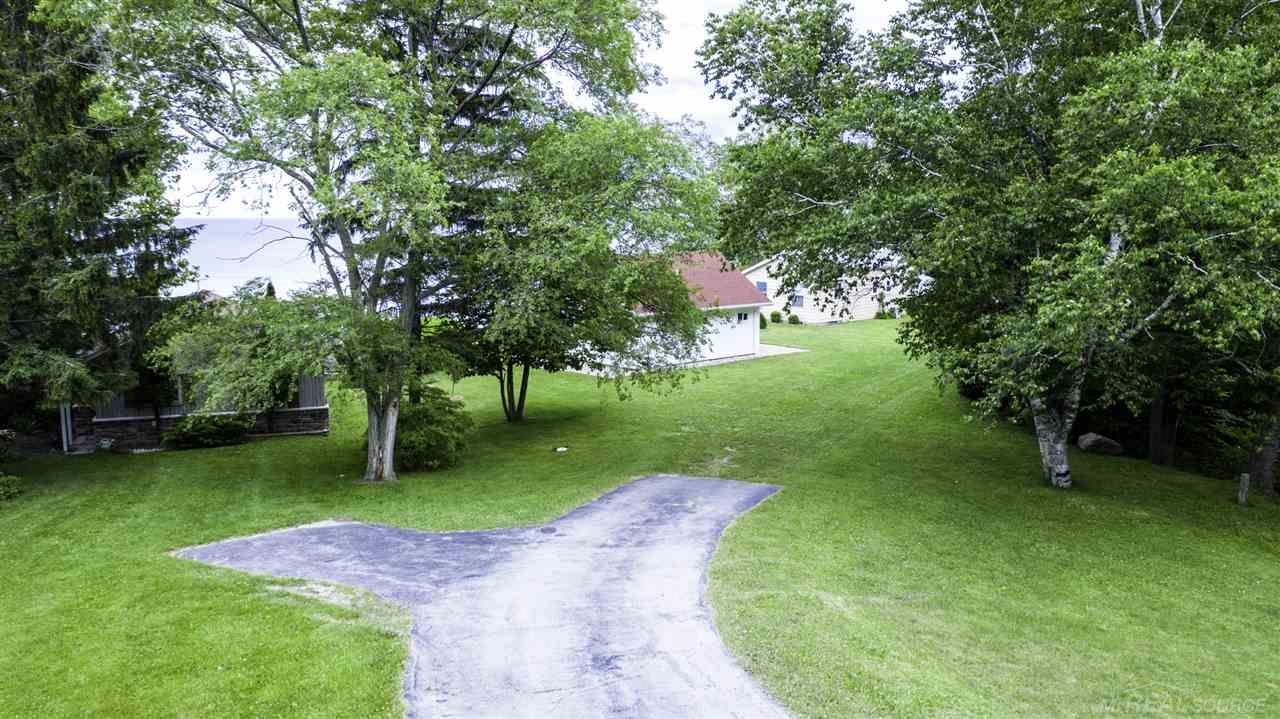 2981 South Lakeshore Road Applegate, MI 48401 - Photo 29 of 36 Driveway into the Property