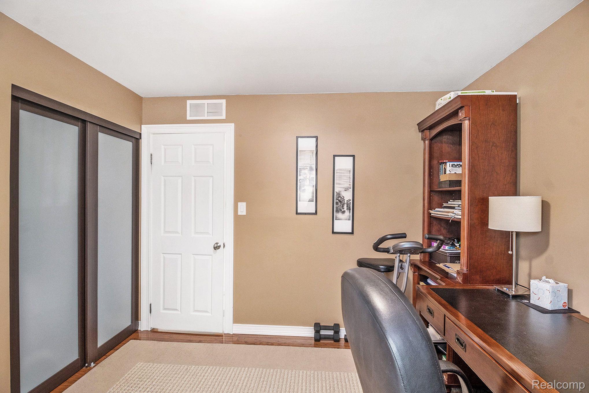 4585 Pickering Road Bloomfield Hills, MI 48301 - Photo 27 of 36 Gallery Image 27