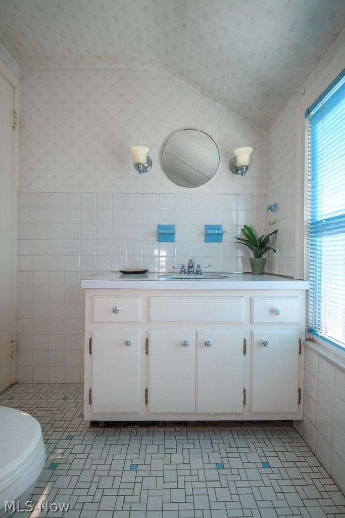 4502 Laurel Road Cleveland, OH 44121 - Photo 28 of 31