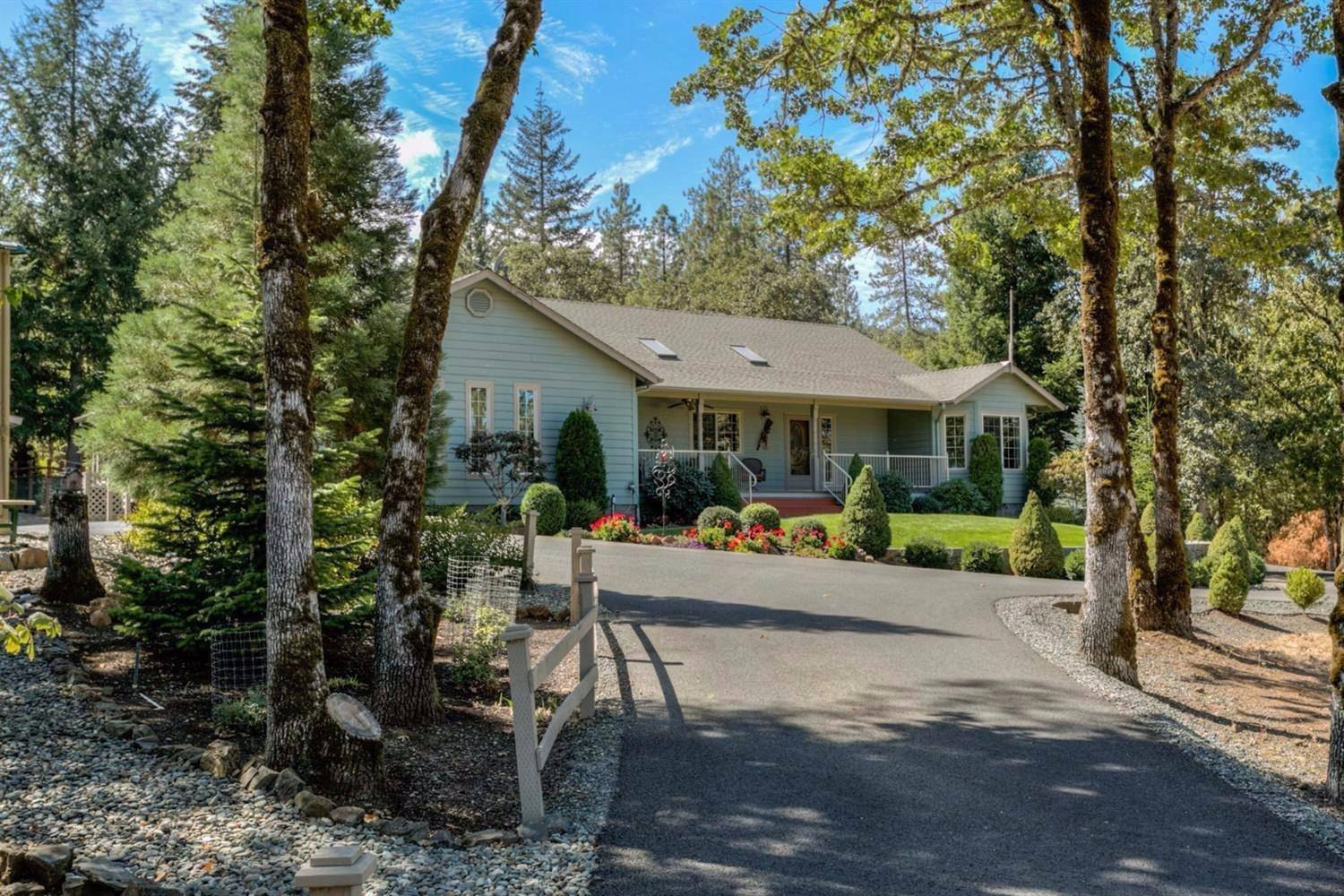 360 Ridgefield Road Grants Pass, OR 97527 - Photo 35 of 35 Absolutely Charming Home