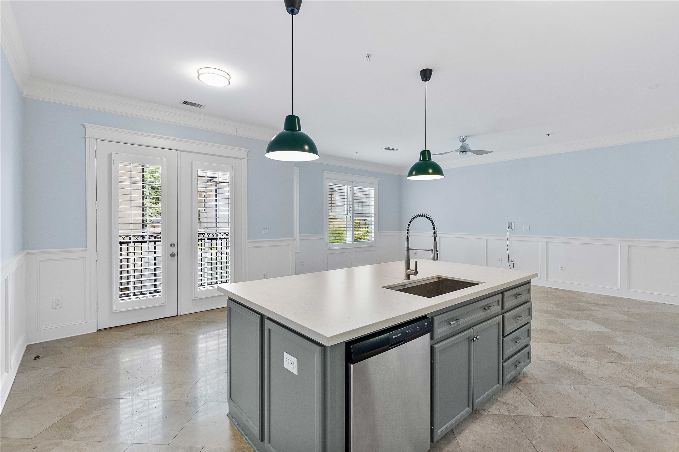 2802 Morrison Street, Unit 106 Houston, TX 77009 - Photo 6 of 35 Kitchen