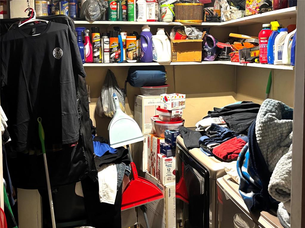 1326 Texas Street Vernon, TX 76384 - Photo 9 of 25 Pantry