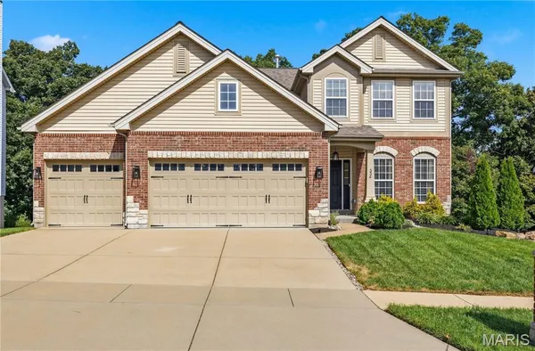 $625,000 | 334 Palisades Ridge Court, Eureka, MO 63025