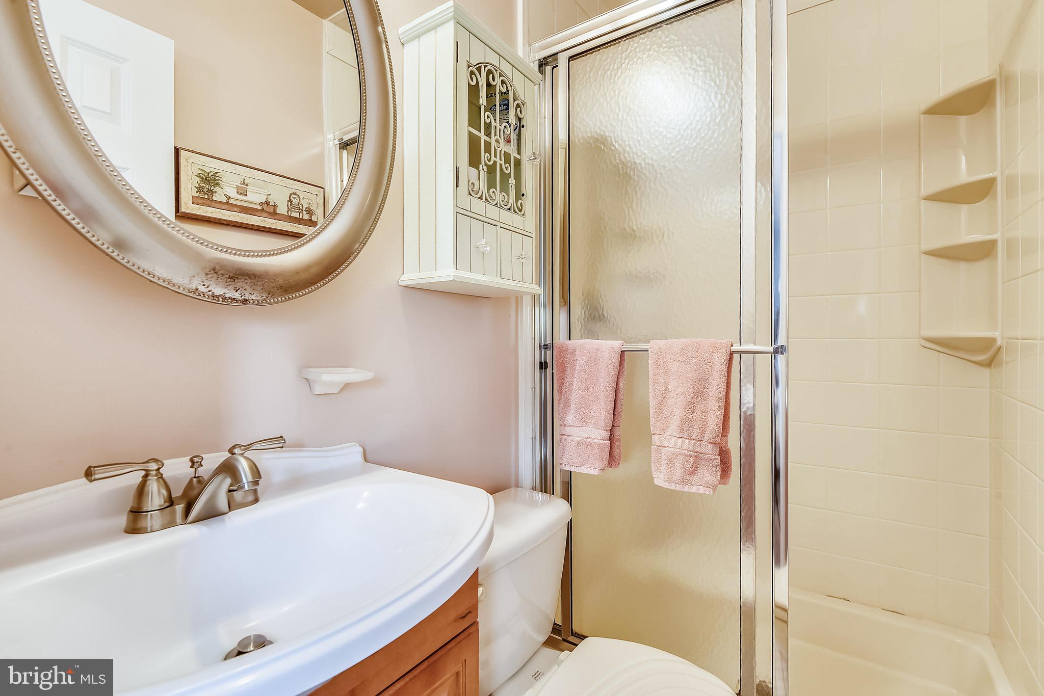 418 Rockway Road Baltimore, MD 21228 - Photo 22 of 48 Master Bath