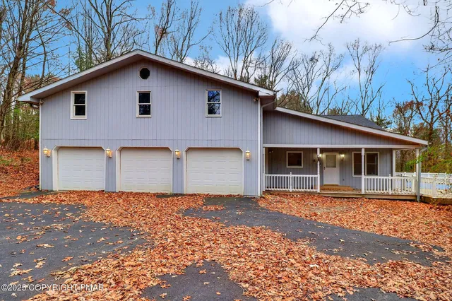 $429,800 | 641 Long Mountain Road, Effort, PA 18330