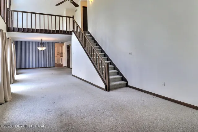 $429,800 | 641 Long Mountain Road, Effort, PA 18330