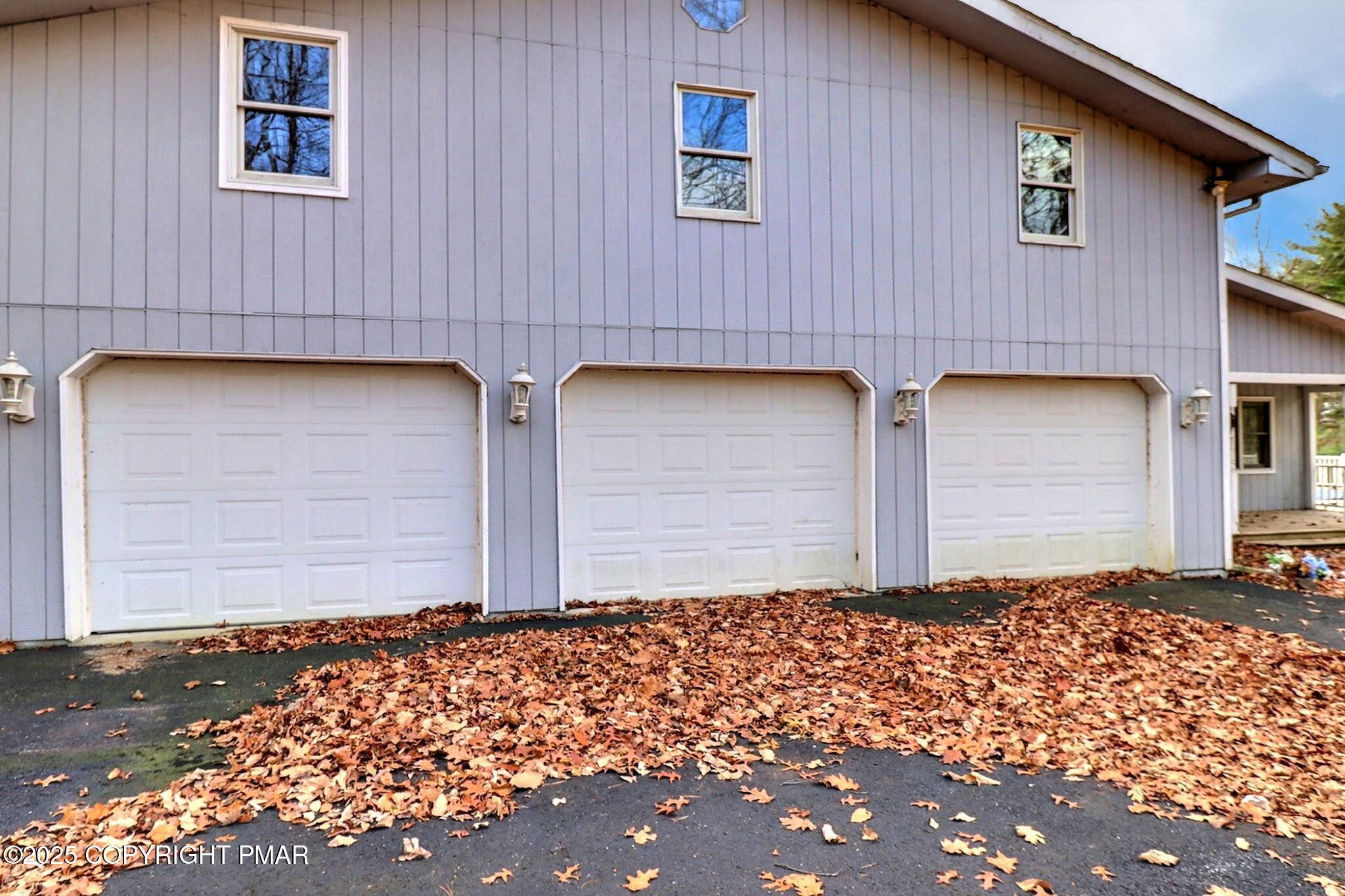 641 Long Mountain Road Effort, PA 18330 - Photo 2 of 41 a front view of house