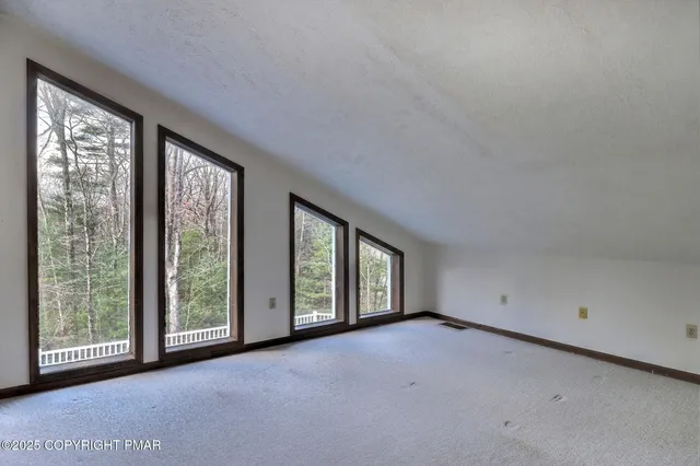 $429,800 | 641 Long Mountain Road, Effort, PA 18330