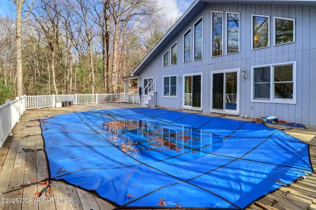 $429,800 | 641 Long Mountain Road, Effort, PA 18330