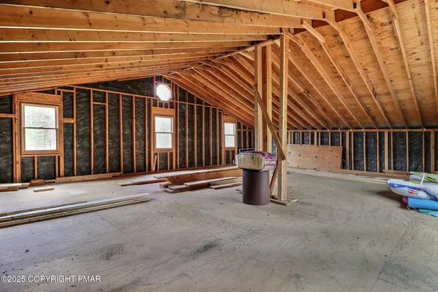 $429,800 | 641 Long Mountain Road, Effort, PA 18330