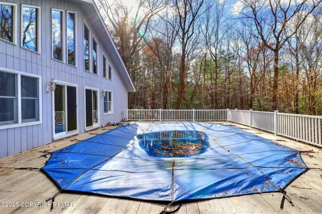 $429,800 | 641 Long Mountain Road, Effort, PA 18330