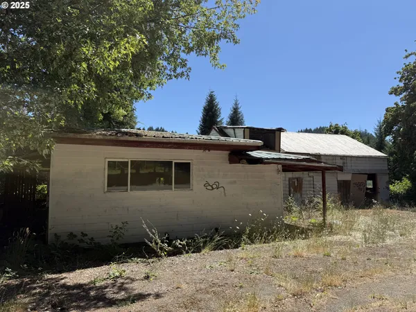 $230,000 | 24600 Highway 36, Cheshire, OR 97419
