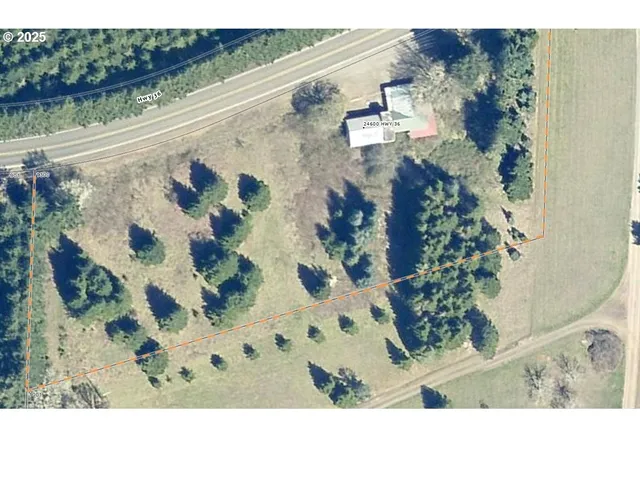 a black and white photo of a room