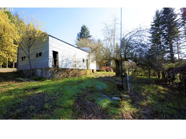 $230,000 | 24600 Highway 36, Cheshire, OR 97419