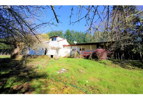 $230,000 | 24600 Highway 36, Cheshire, OR 97419