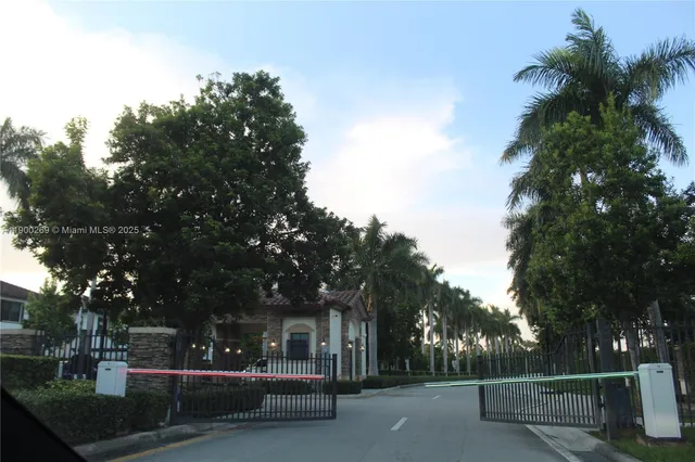 $4,100 | 25096 Southwest 118th Avenue, Unit 25096, Homestead, FL 33032