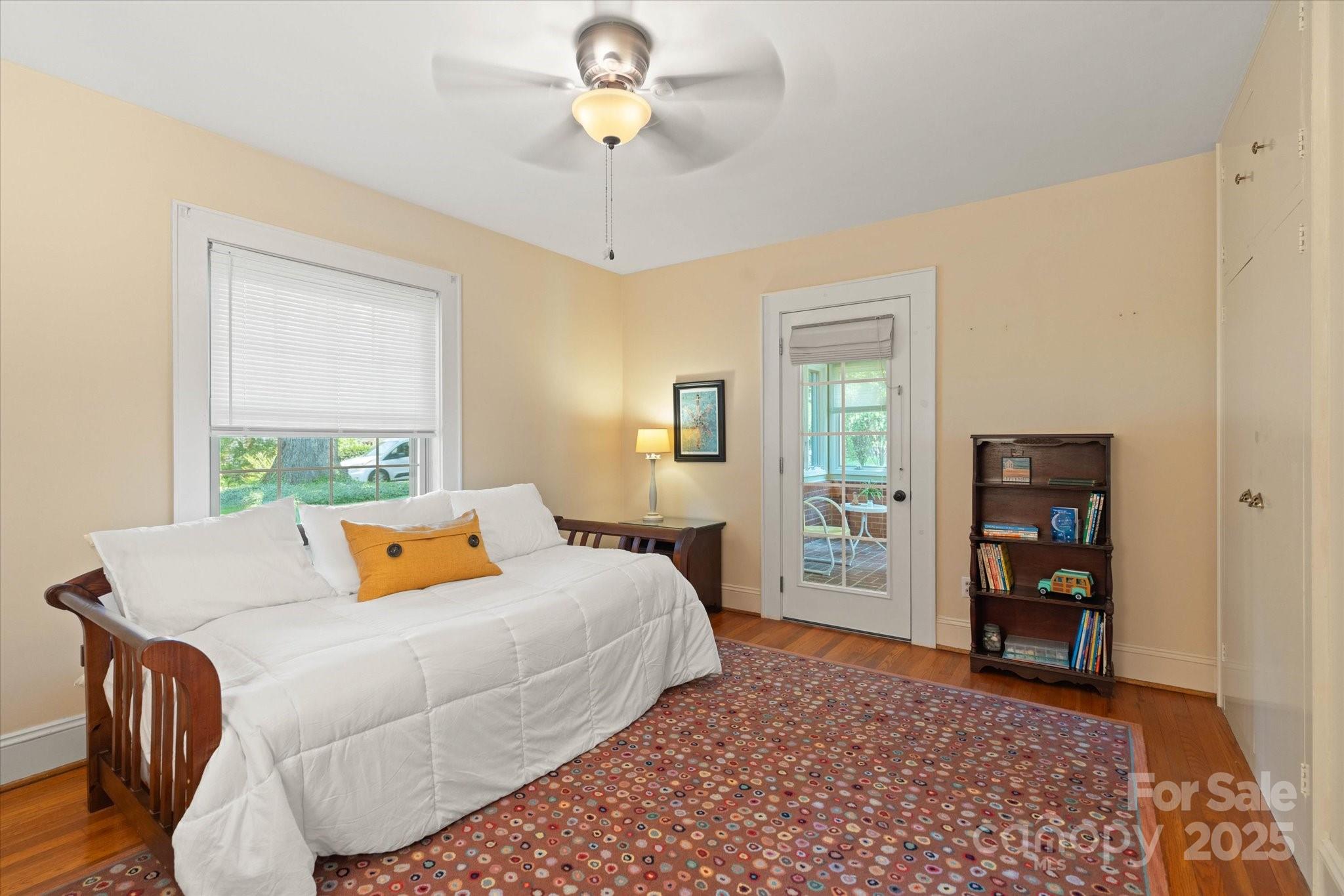 747 9th Street Northwest Hickory, NC 28601 - Photo 26 of 46