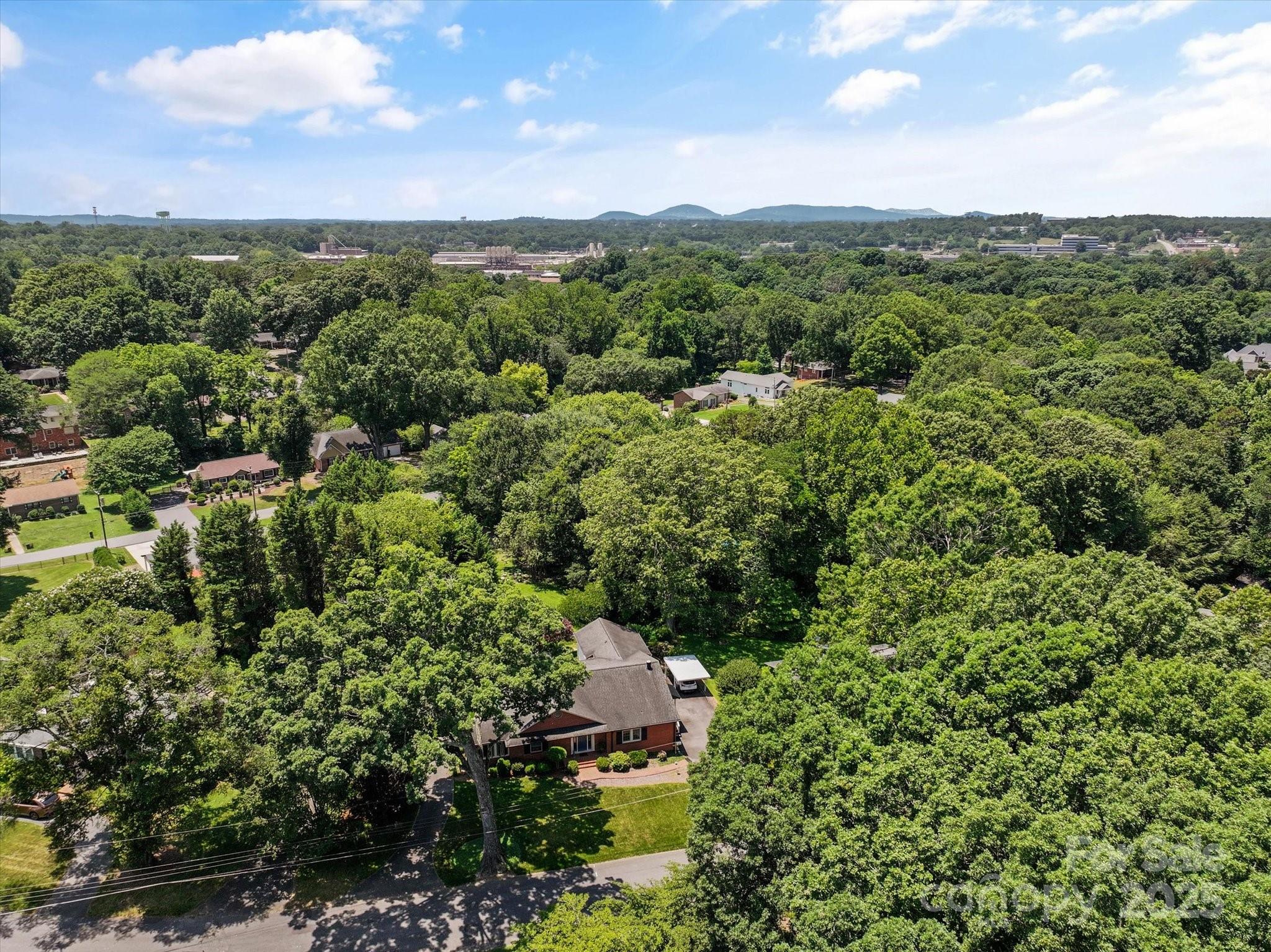 747 9th Street Northwest Hickory, NC 28601 - Photo 41 of 46