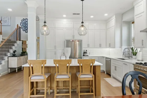 $1,100,000 | 965 Fall Creek, Grapevine, TX 76051