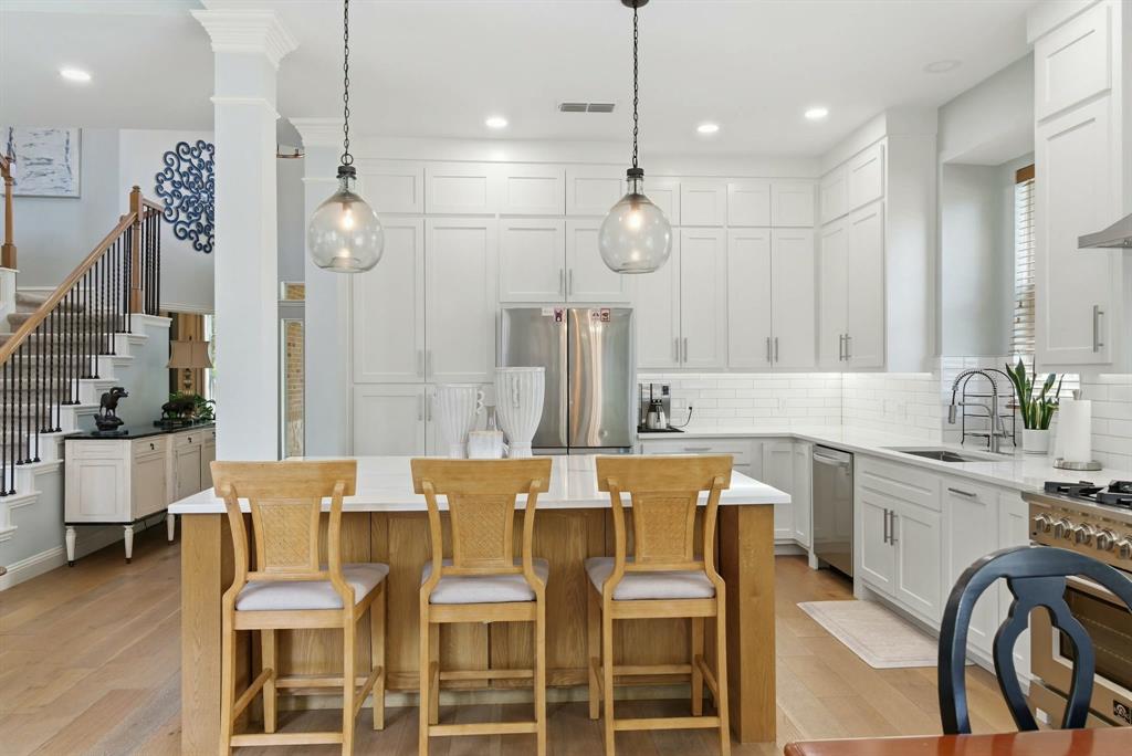 965 Fall Creek Grapevine, TX 76051 - Photo 14 of 40