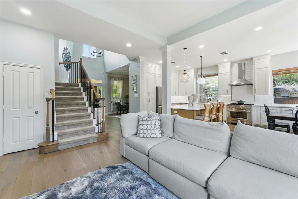 965 Fall Creek Grapevine, TX 76051 - Photo 15 of 40