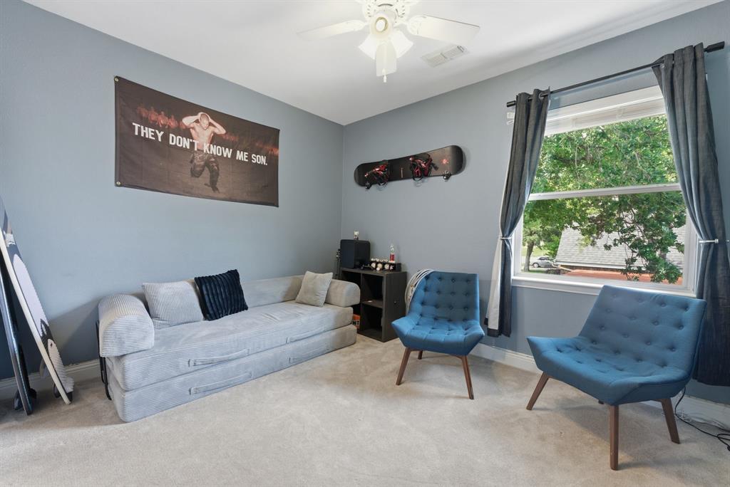 965 Fall Creek Grapevine, TX 76051 - Photo 23 of 40