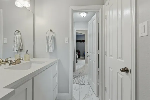 $1,100,000 | 965 Fall Creek, Grapevine, TX 76051
