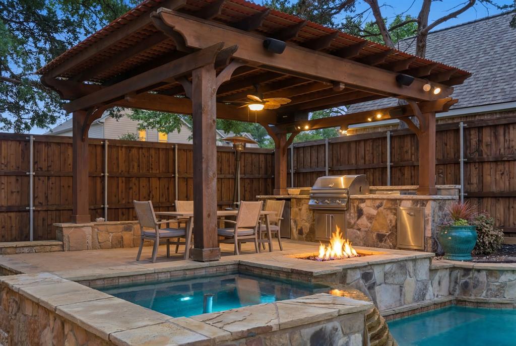 965 Fall Creek Grapevine, TX 76051 - Photo 37 of 40