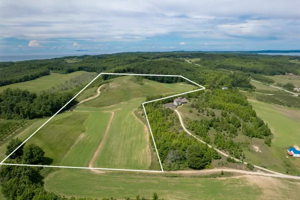 $750,000 | East Rudy Drive, Northport, MI 49670