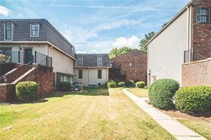3091 Colonial Way, Unit F2 Atlanta, GA 30341 - Photo 2 of 13
