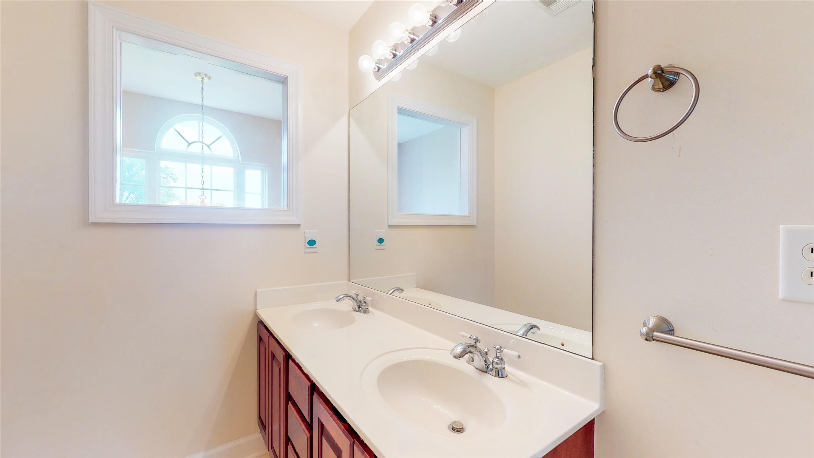 2737 Beckwith Road Mount Juliet, TN 37122 - Photo 14 of 29 Gallery Image 14