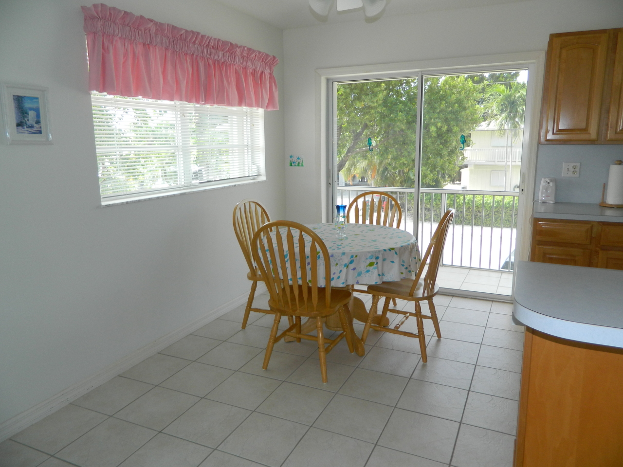 29534 Ranger Avenue Big Pine Key, FL 33043 - Photo 14 of 28 Dining Area