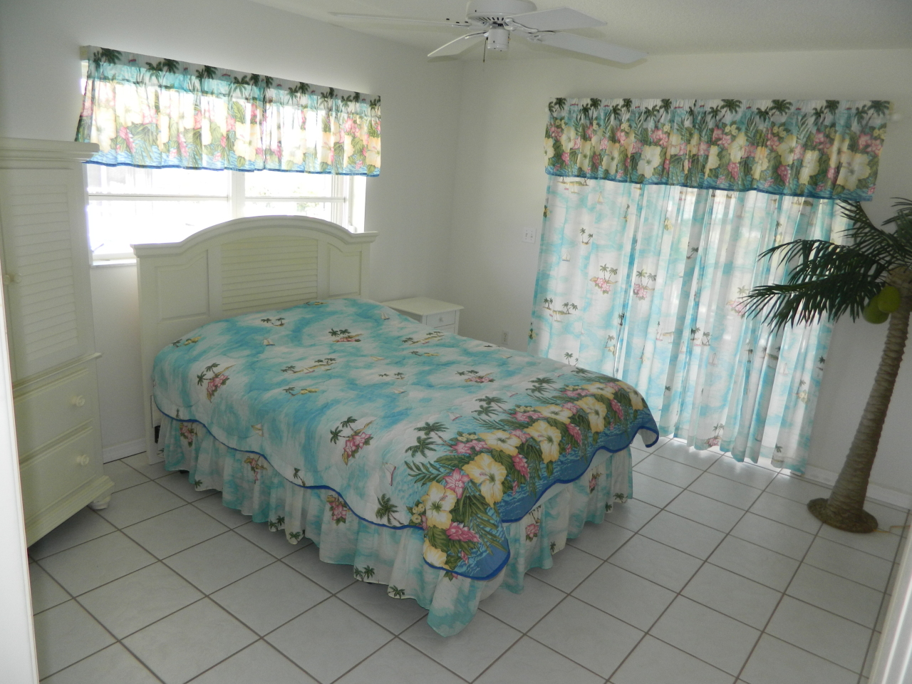 29534 Ranger Avenue Big Pine Key, FL 33043 - Photo 21 of 28 Master Bedroom