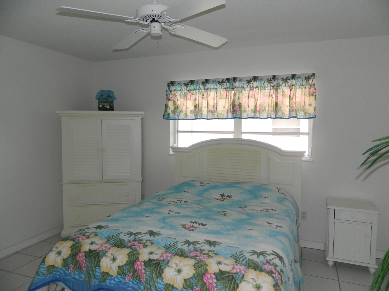 29534 Ranger Avenue Big Pine Key, FL 33043 - Photo 22 of 28 Master Bedroom