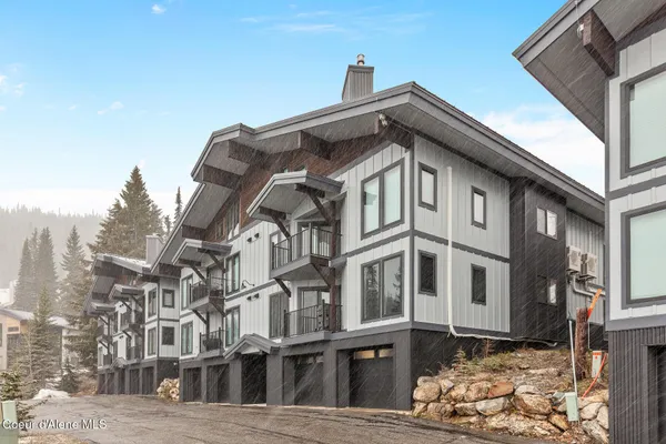 $1,425,000 | 185 Crystal Springs Road, Unit 604, Sandpoint, ID 83864