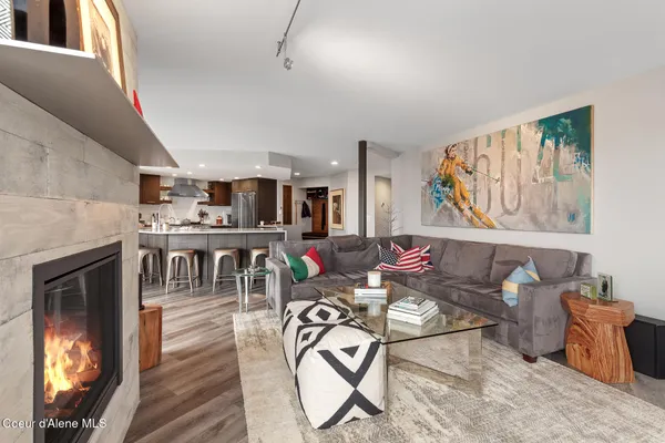 $1,425,000 | 185 Crystal Springs Road, Unit 604, Sandpoint, ID 83864