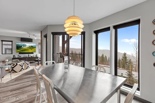 $1,425,000 | 185 Crystal Springs Road, Unit 604, Sandpoint, ID 83864