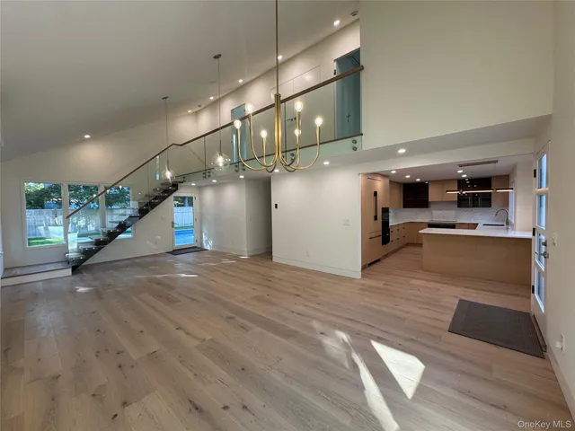 a view of entryway and hall