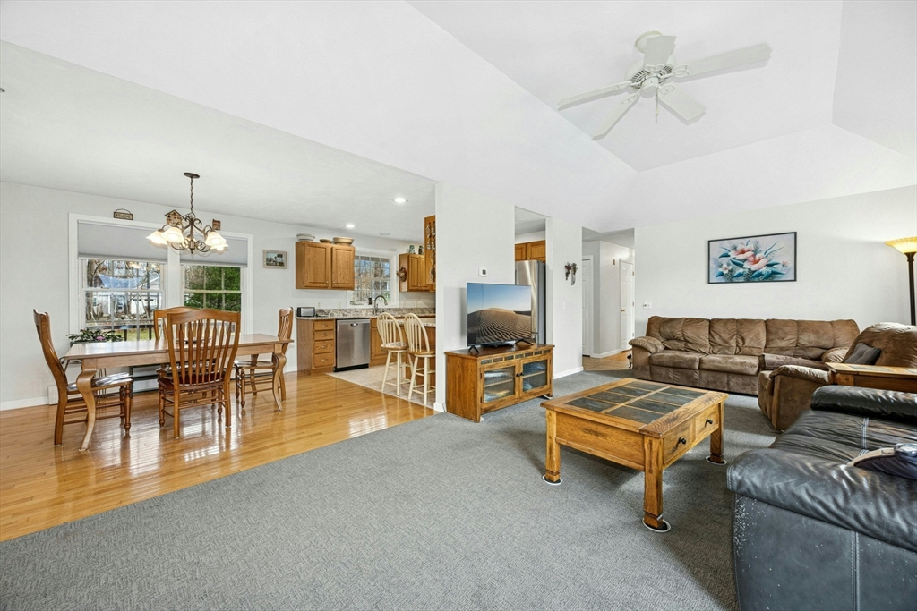 64 Prospect Street Rutland, MA 01543 - Photo 11 of 38