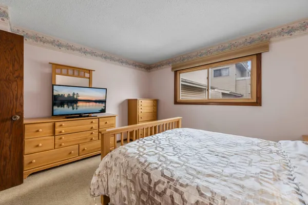 $280,000 | 5683 West Bavarian Pass, Fridley, MN 55432