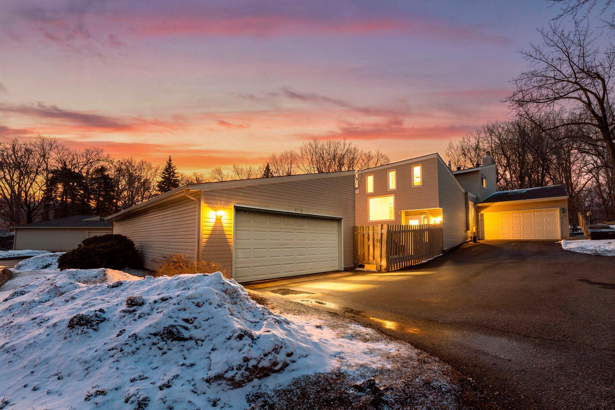 5683 West Bavarian Pass Fridley, MN 55432 - Photo 3 of 38