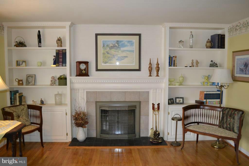 1120 Ryegate Road Baltimore, MD 21286 - Photo 5 of 29 Living Room