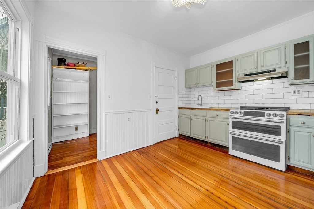 26 Forrest Street, Unit 1 Winthrop, MA 02152 - Photo 13 of 32